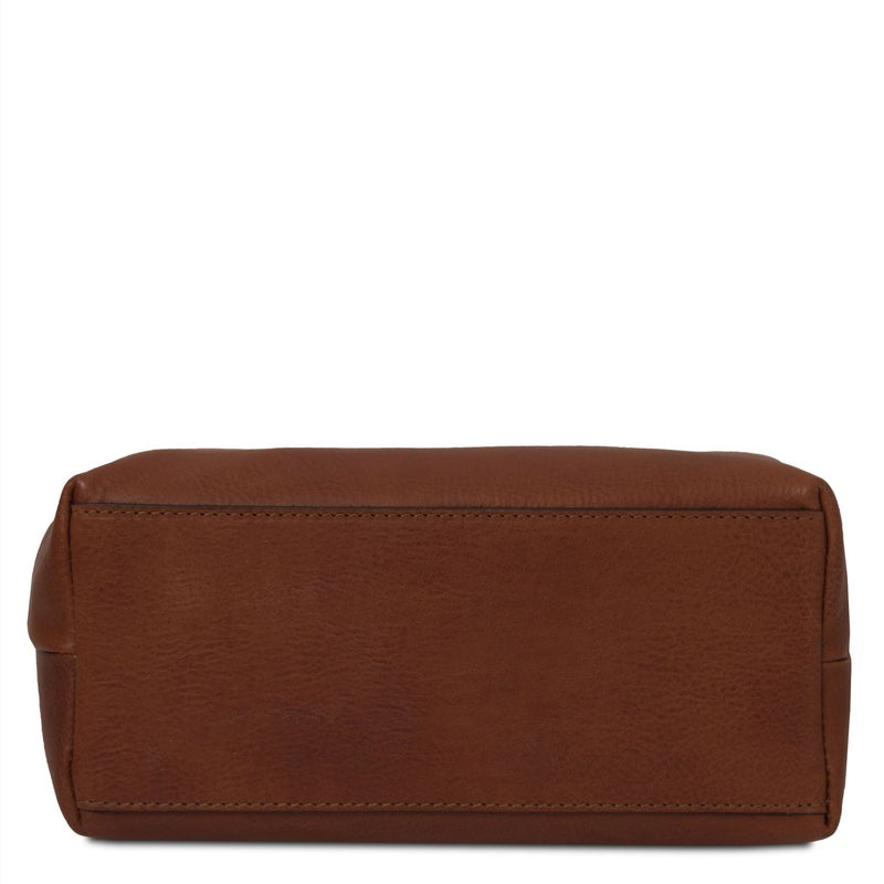 Tuscany Leather Smarty ruskea nahkainen pieni toilettilaukku